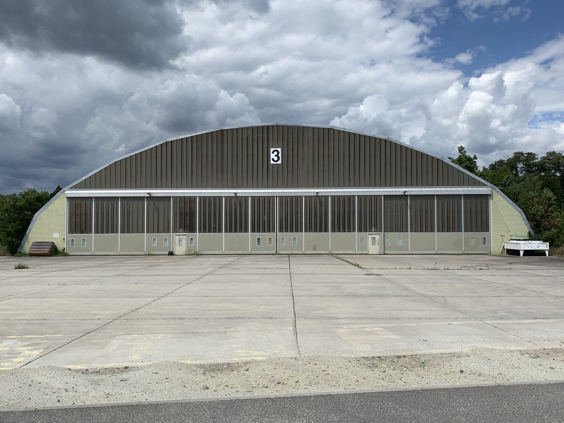 Hangar TecPortOne